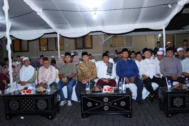 
 Kapolres Lombok Tengah Hadiri Safari Ramadhan Di Praya Bersama Bupati Lombok Tengah