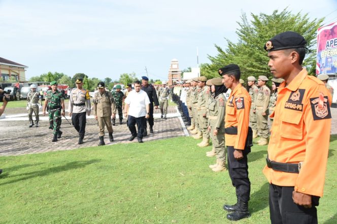 
 Bupati Tapsel Hadiri Apel Pasukan Operasi Ketupat Toba 2023 di Paluta