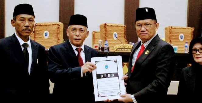 
 Secara Resmi Iskandar SE Umumkan Pengunduran Diri Sebagai Bupati OKI