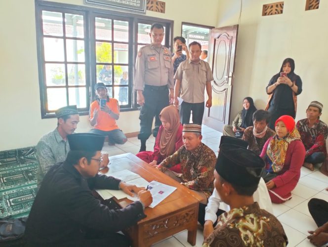 
 Sat Tahti Polresta Cilacap Fasilitasi Pernikahan Tahanan Narkoba