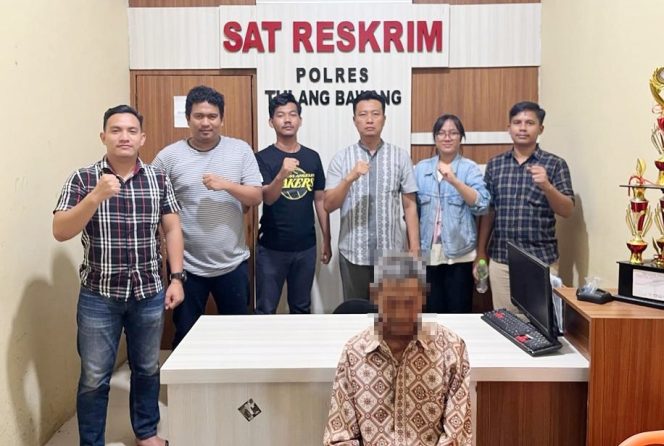 
 Cabuli Tetangga Yang Berumur 7 Tahun, Seorang Kakek Ditangkap Polres Tulang Bawang