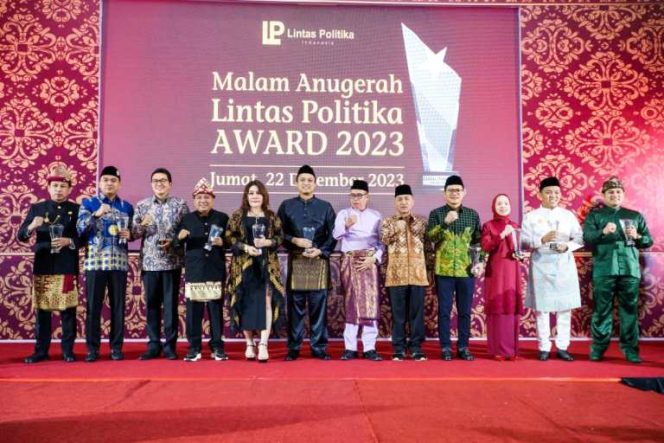 
 Andi Wijaya Busroh Meraih Anugerah Lintas Politika Awards 2023