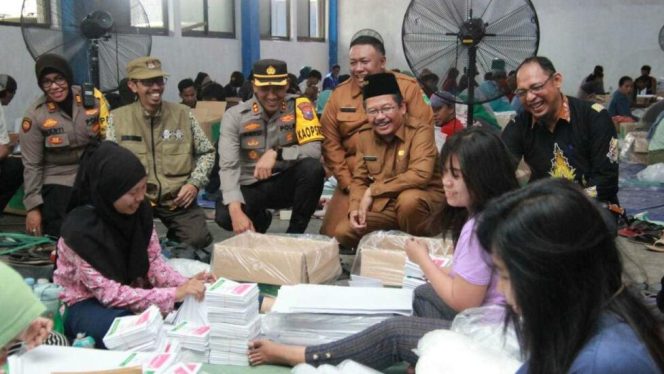 
 Pastikan Kecukupan Logistik Pemilihan Umum (Pemilu) Serentak Tahun 2024 PJ. Bupati Pasuruan Lakukan Ini