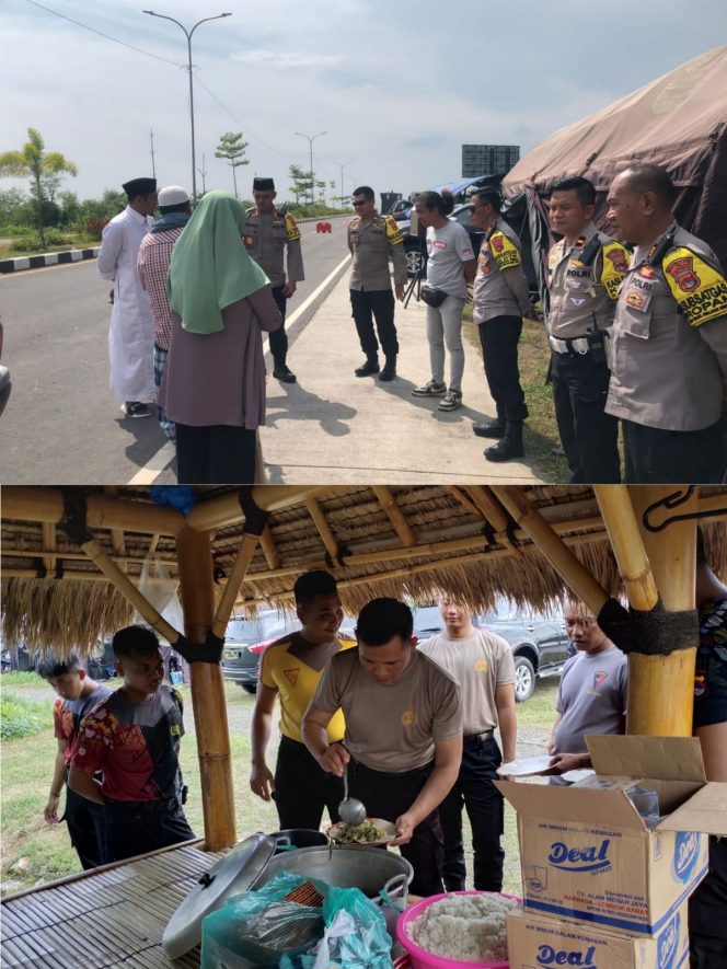 
 Warga Berikan Makanan Ke Pos Polisi Sebagai Ucapan Terimakasih Atas Penjagaan Di Pujut