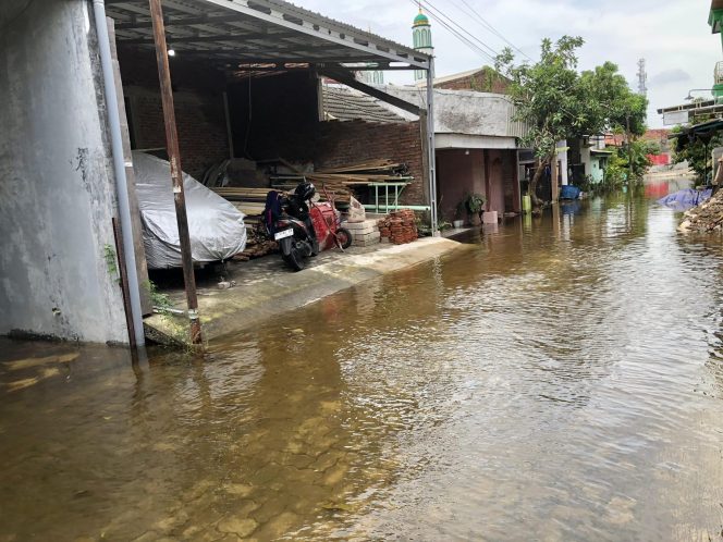 
 Sudah 4 hari Banjir Merendam Genuksari, Akhirnya Mulai Surut dan Cuaca Mulai Bersahabat