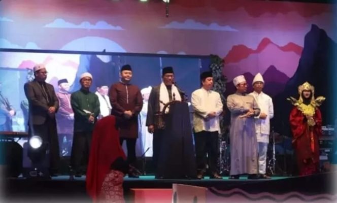 
 Pj Sekda Hadiri Acara Mega Konser 2024 Pesantren Ar Risalah, Ilustrasi Perjuangan Islam