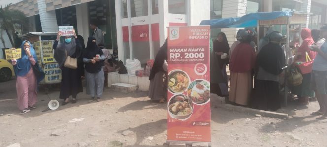 
 Yayasan Infrasko Berkah Indonesia Hadir Di Kota Pasuruan, Giat Makan Siang.