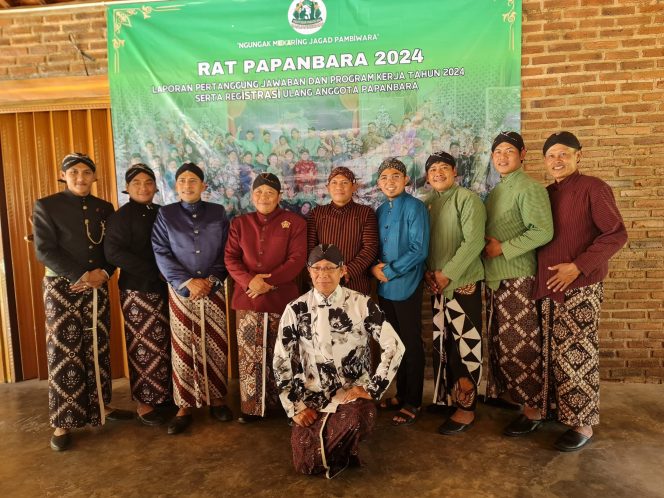 
 Paguyuban Pranatacara Banjarnegara ( PAPANBARA ) Laksanakan Rapat Anggota Tahunan Secara Meriah Di Pacean Resto Banjar Negara