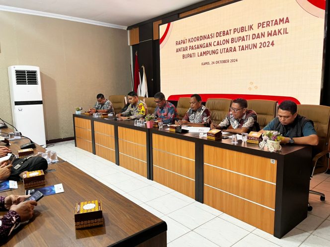 
 Kesiapan Pengamanan Debat Kandidat Paslon Bupati Pilkada 2024, Polres Lampung Utara Gelar Rakor Hingga Tinjau Langsung Lokasi