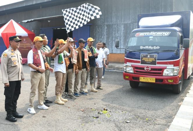 
 KPU Kota Pasuruan Mulai Distribusikan Logistik Pilkada Serentak ke Empat Kecamatan